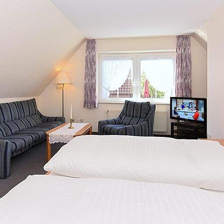 Hotel Garni Poggenstool Нойхарлингерзиль Экстерьер фото